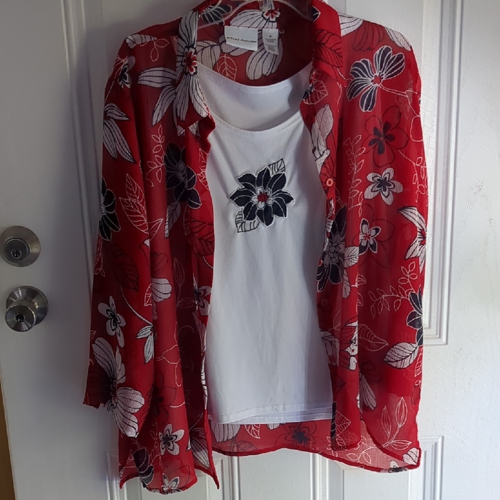 Alfred Dunner Red Floral Blouse with White Tank